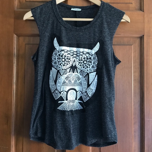 ⭐️ charcoal gray owl tank top - Picture 1 of 2